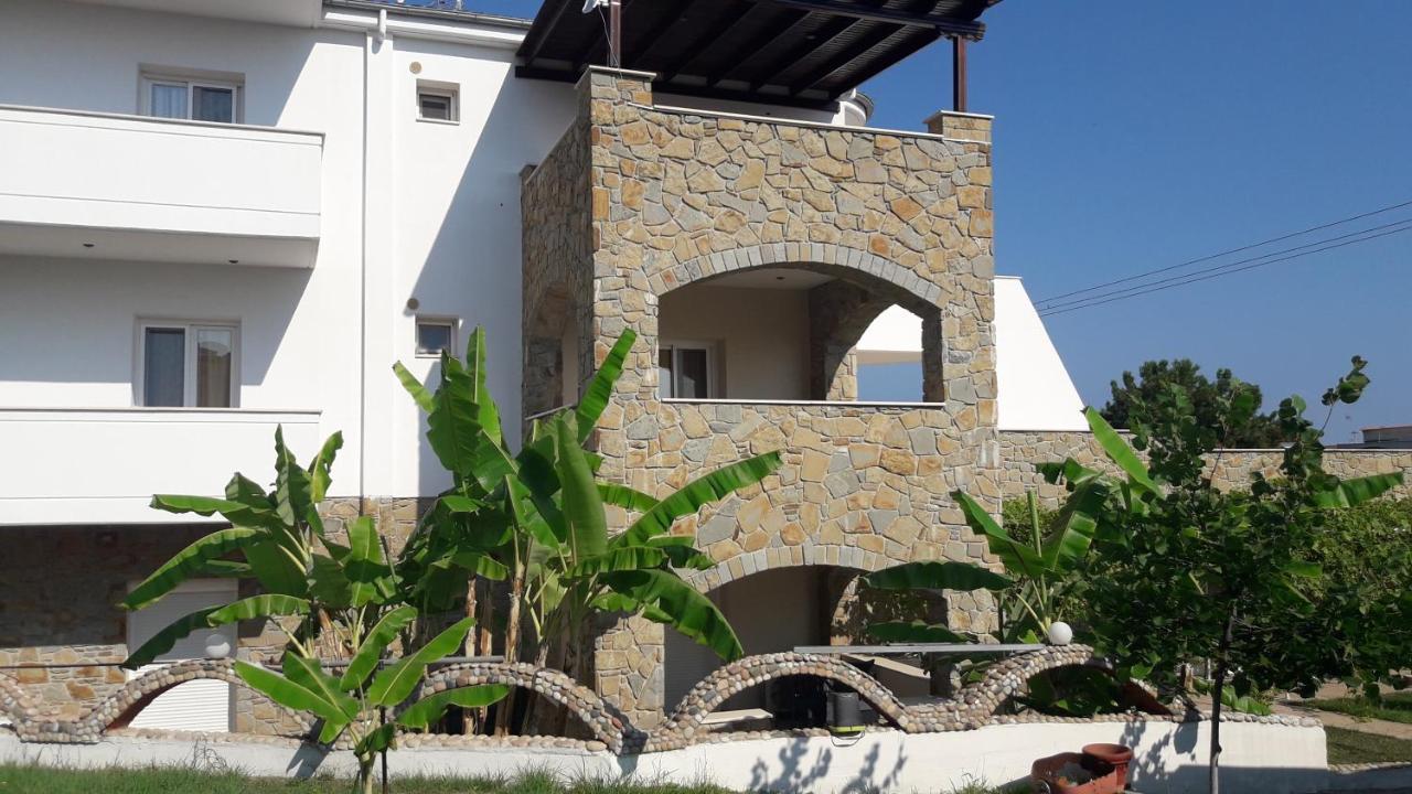 Villa Helga Exotic 페프코초리 외부 사진