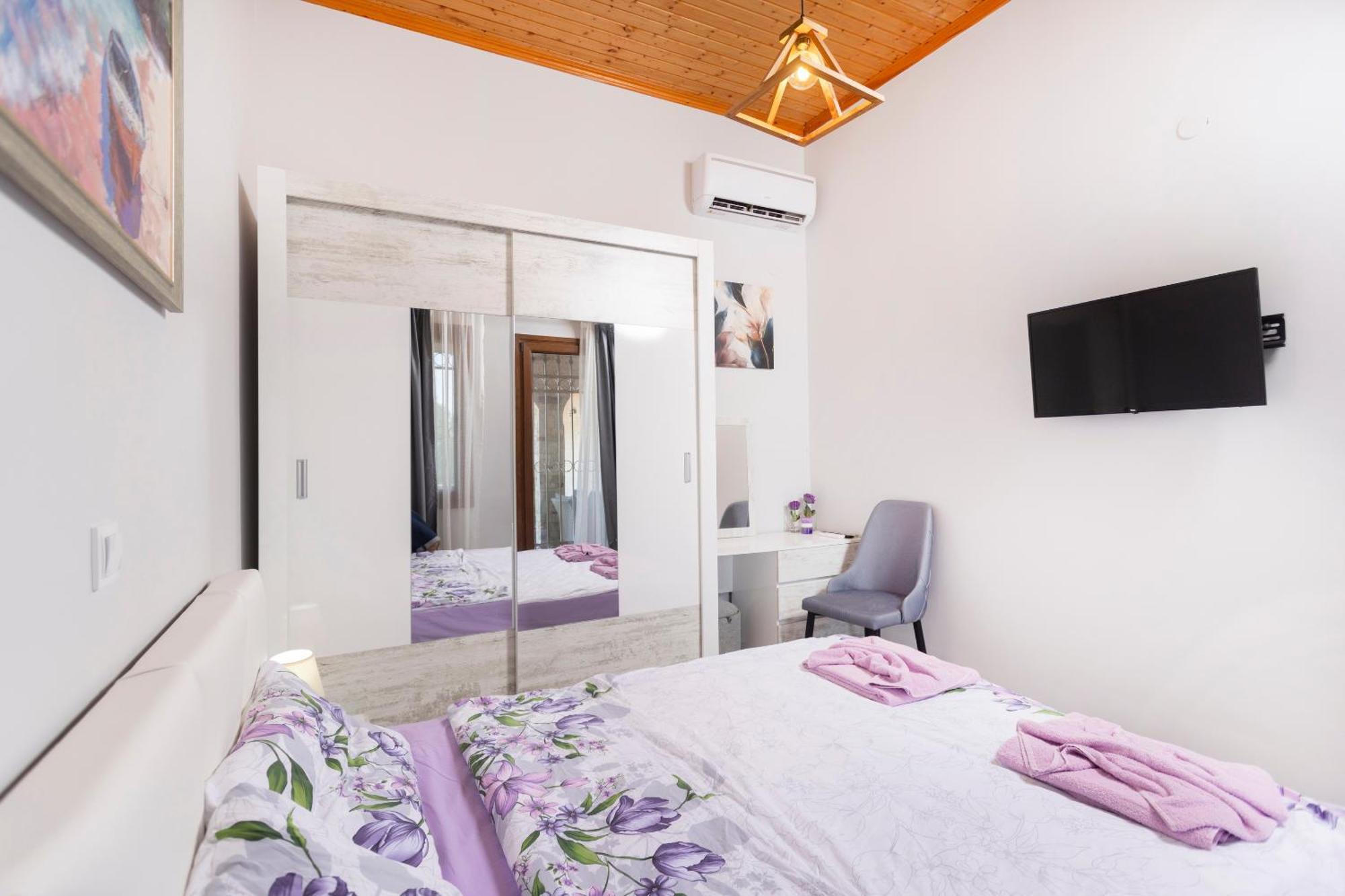 Villa Helga Exotic 페프코초리 외부 사진